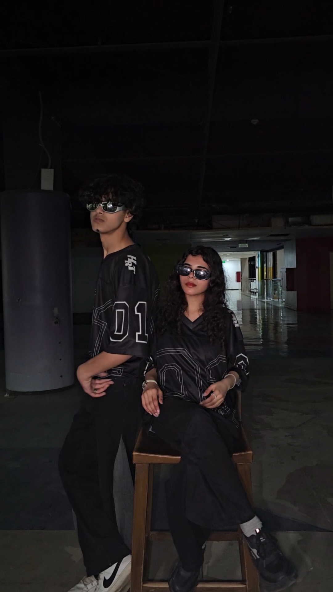 01 BLACK UNISEX JERSEY